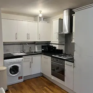  Apartamento New Build 2 Bed Flat, Reino Unido